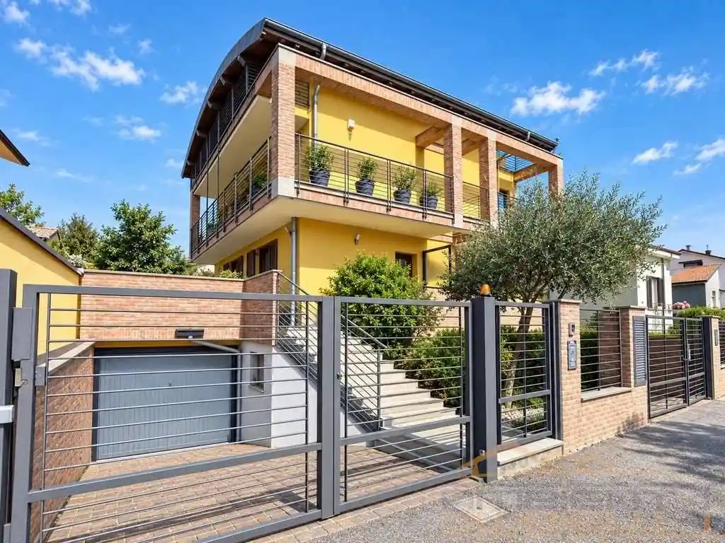 Villa in vendita a Vimercate