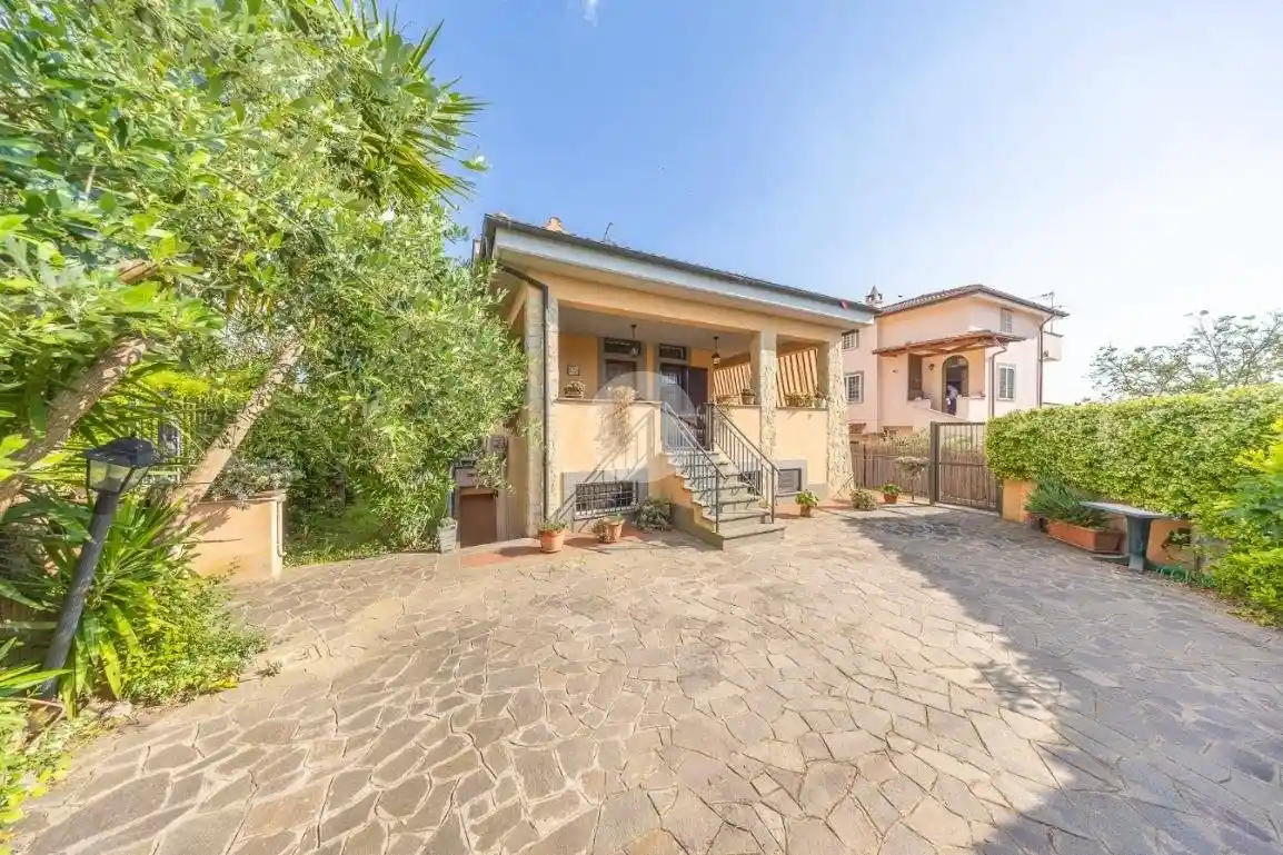 Villa in vendita a Roma