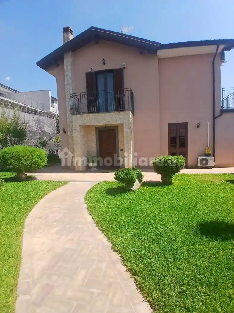 Villa in vendita a Mascalucia