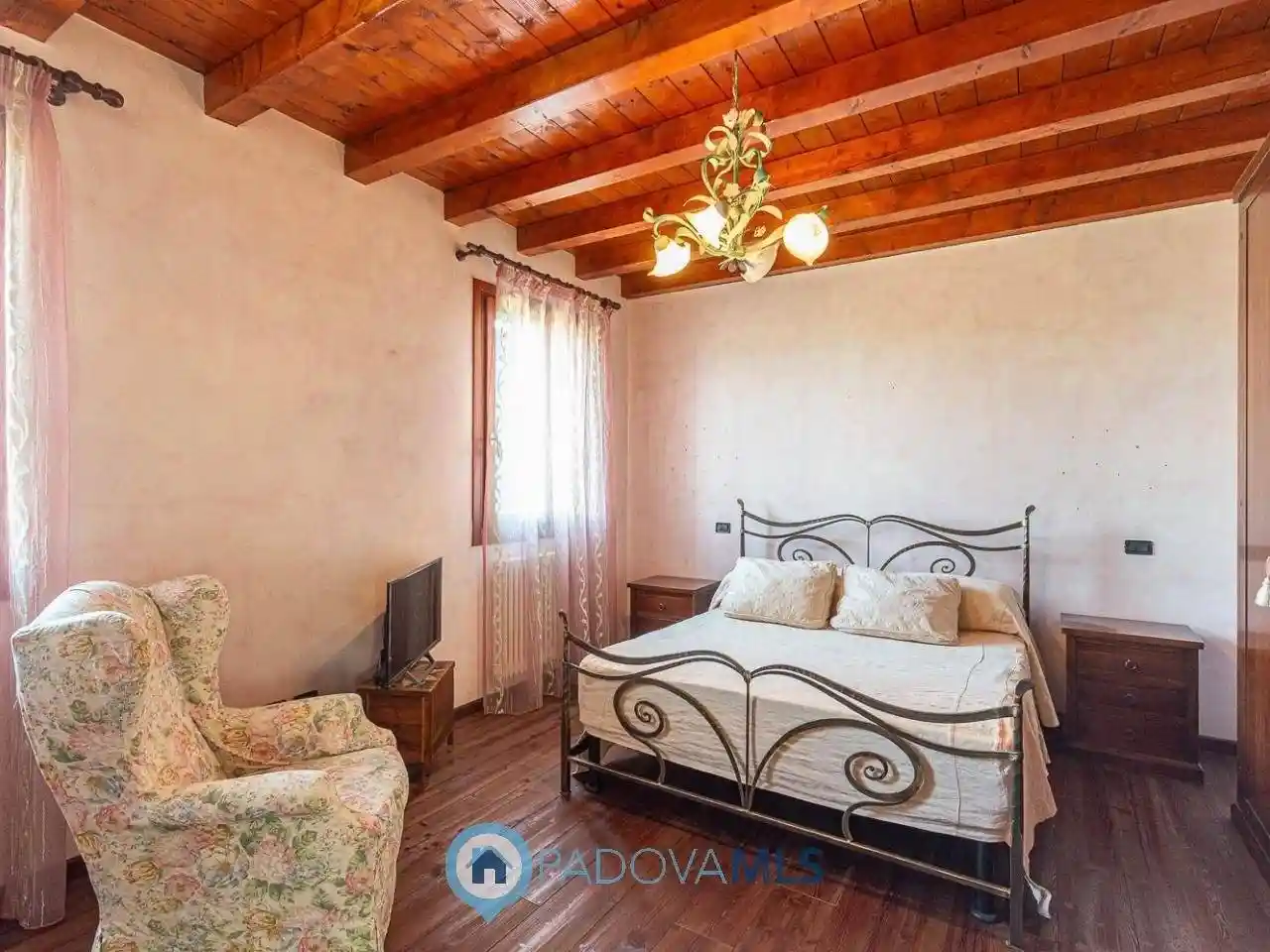 Villa in vendita a Due Carrare
