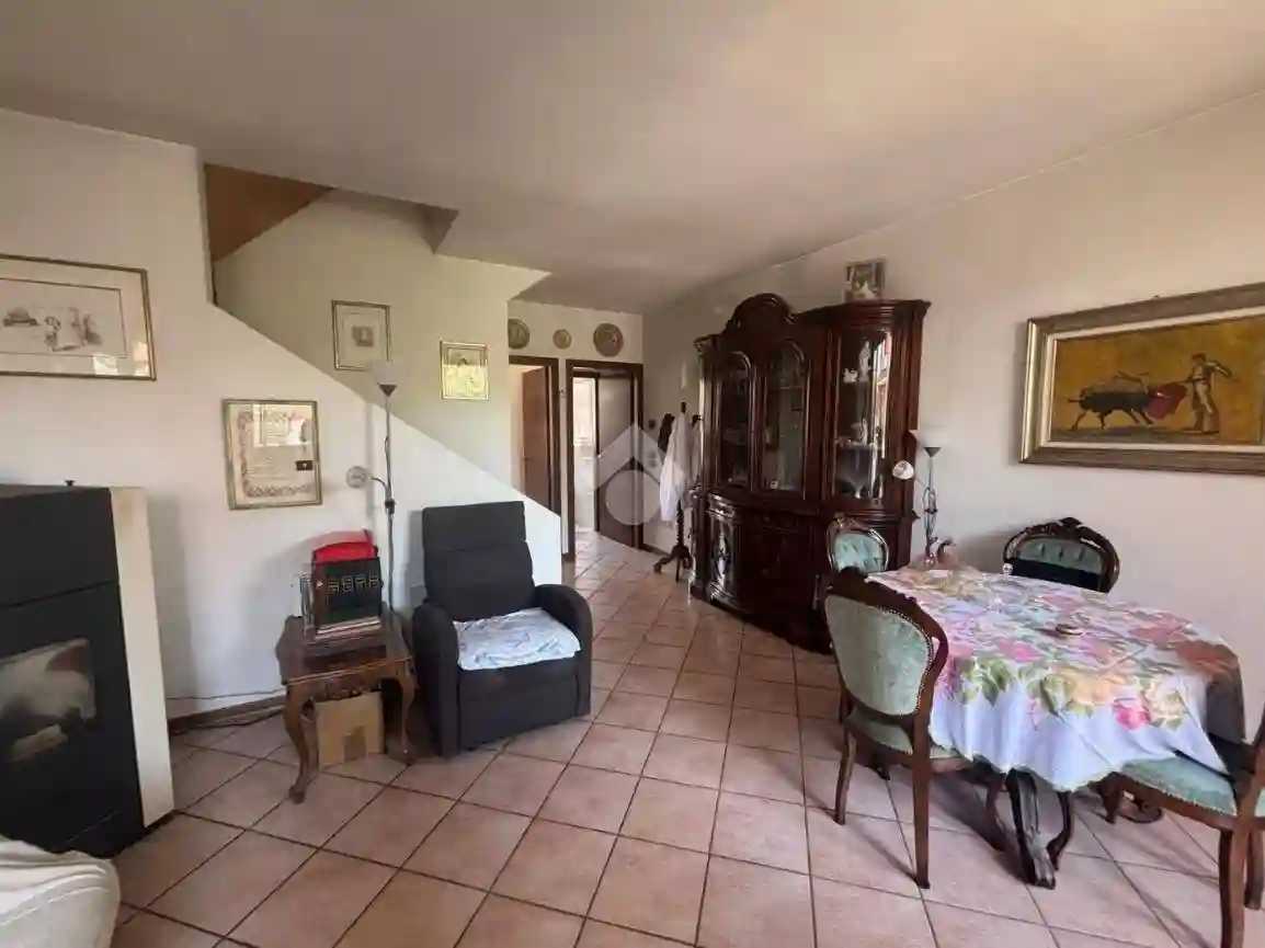 Villetta a schiera - foto 2