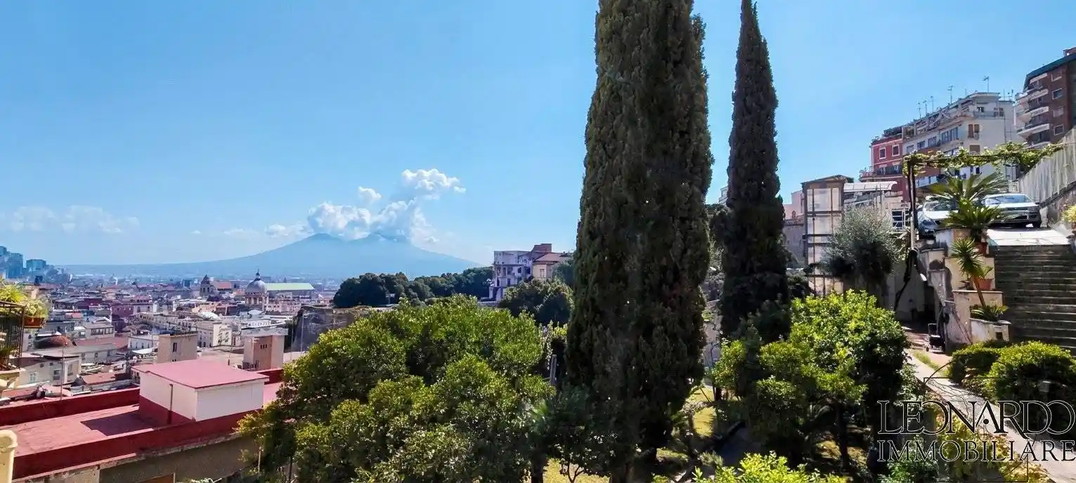 Appartamento in vendita a Napoli