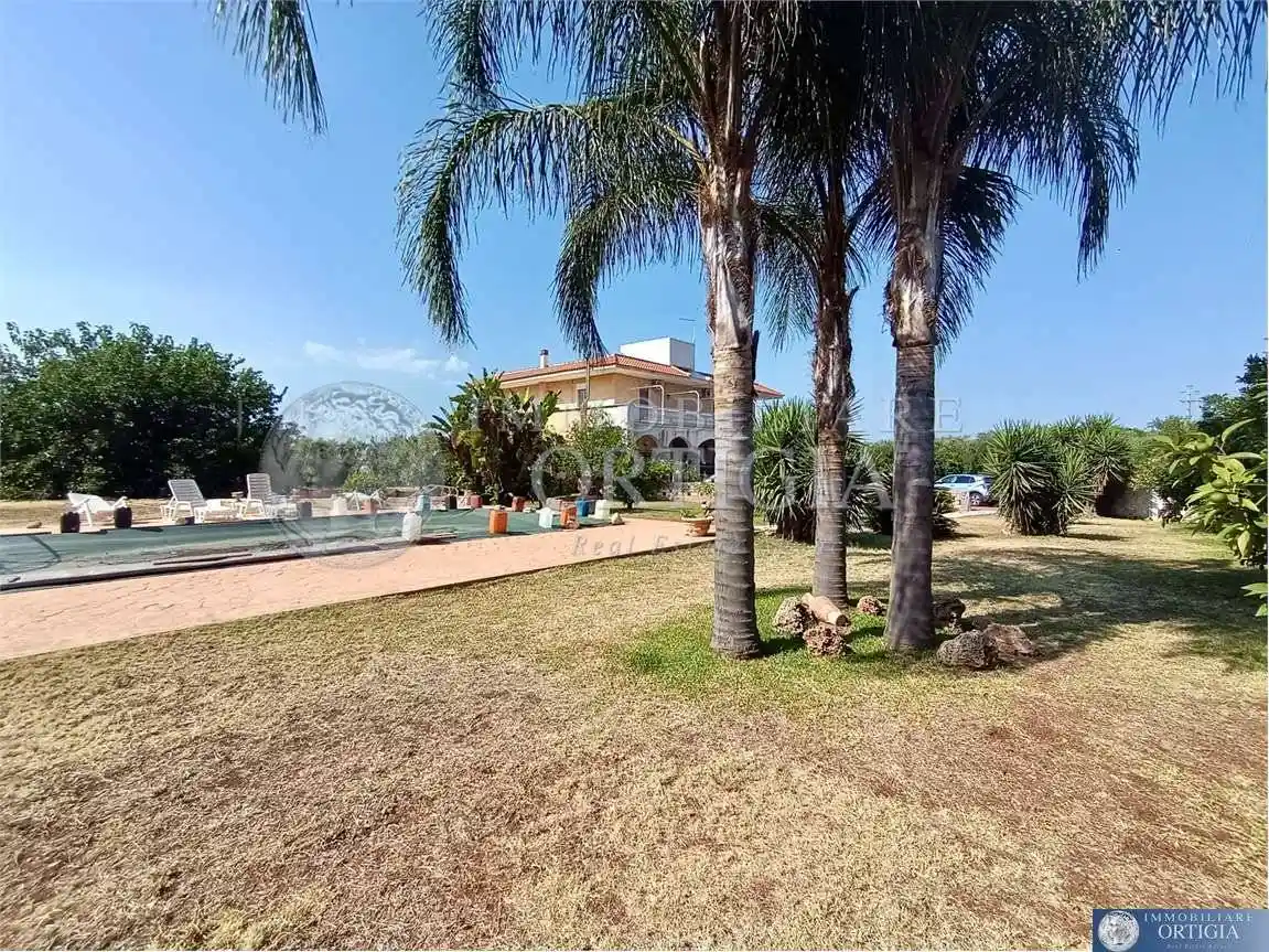 Villa in vendita a Siracusa