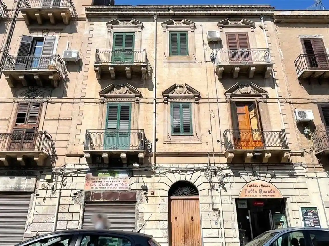 Appartamento in vendita a Palermo