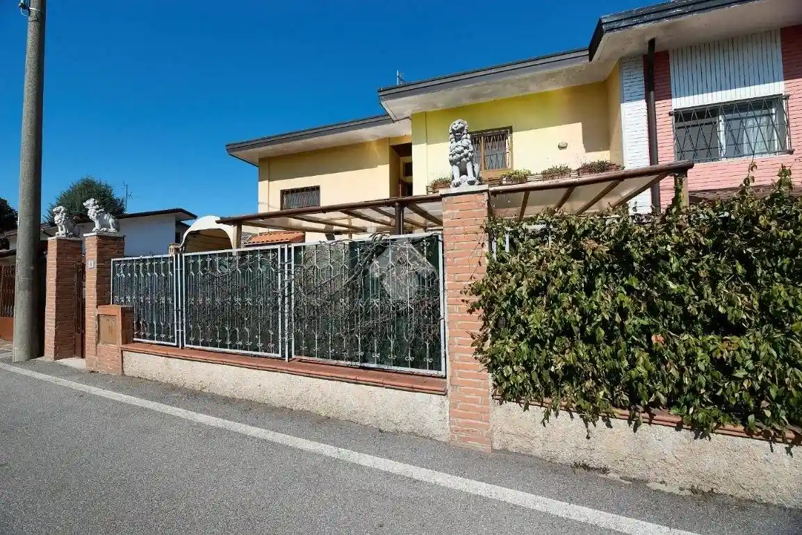 Villa in vendita a Spino d'Adda
