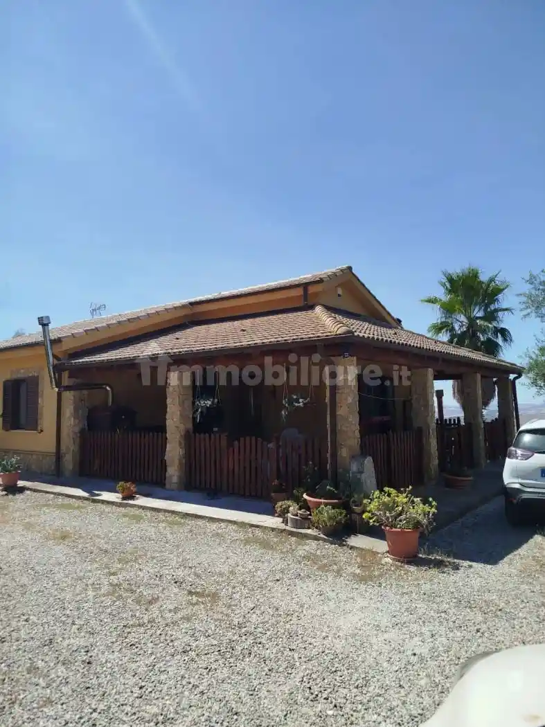 Villa in vendita a Caltanissetta