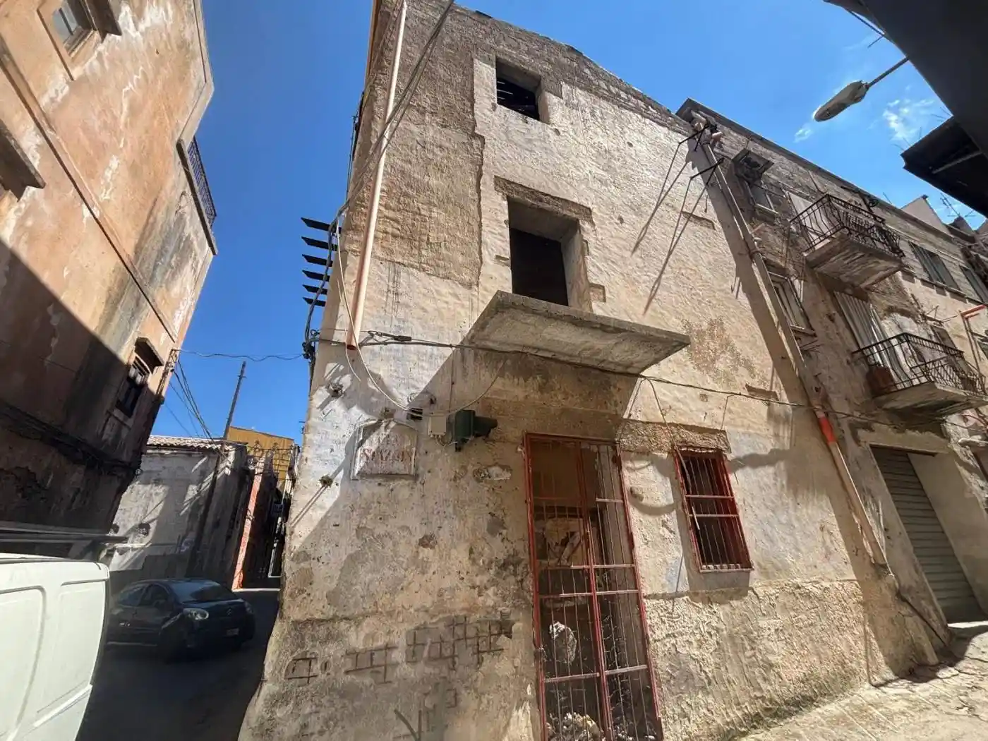 Palazzo - Edificio in vendita a Altofonte