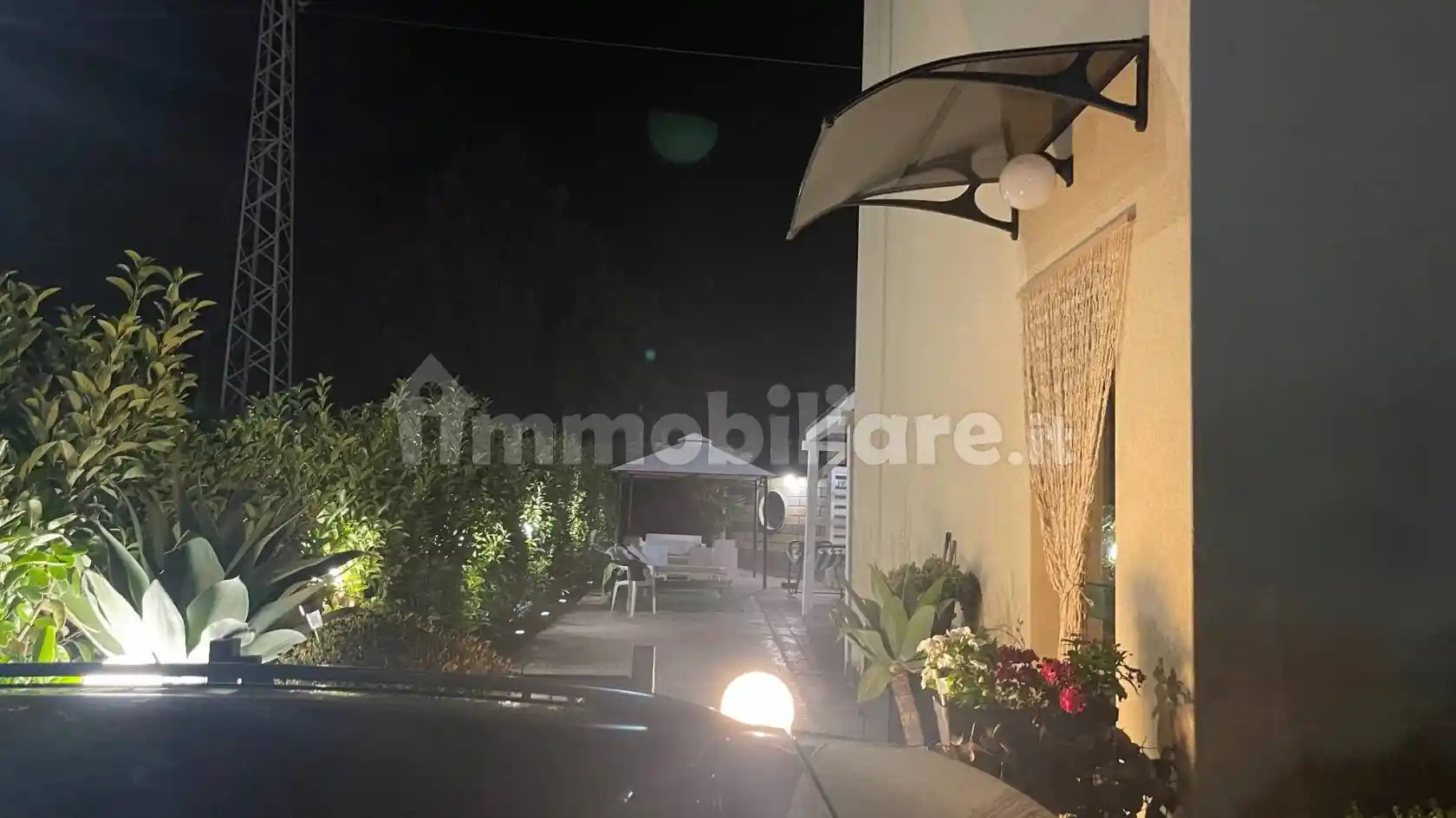 Appartamento in vendita a Campofelice di Roccella
