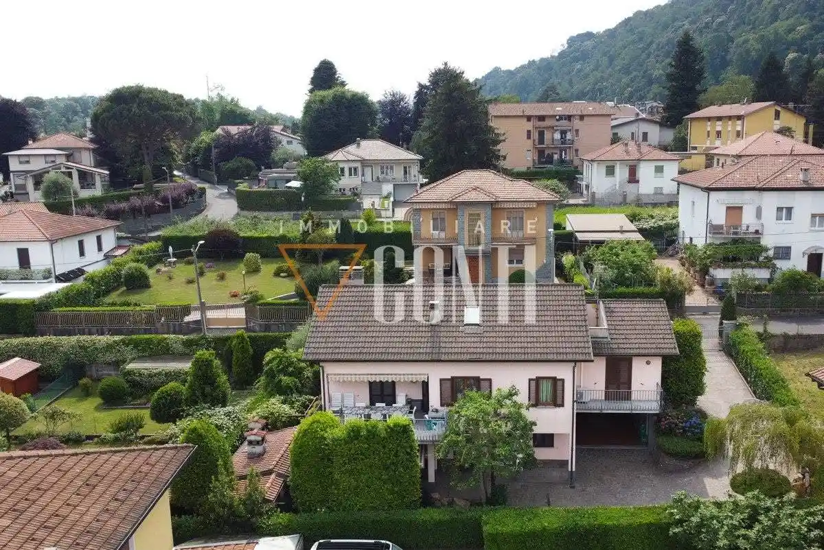 Villa in vendita a Induno Olona
