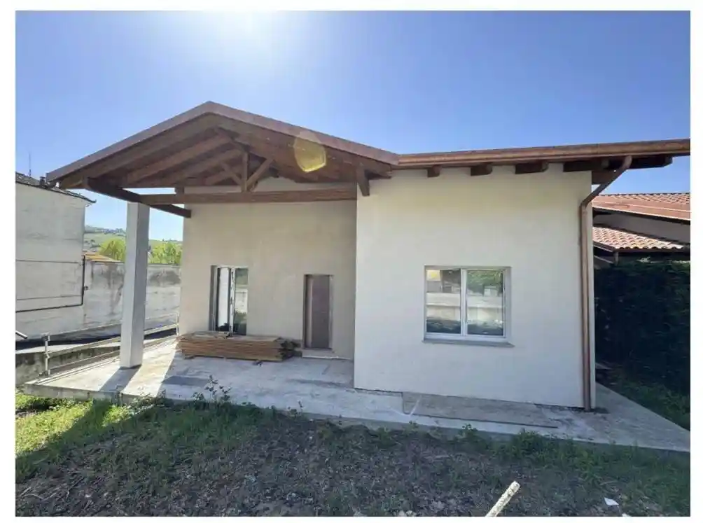 Villa in vendita a Diano d'Alba