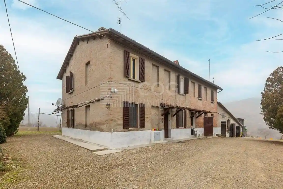 Rustico - Casale in vendita a Imola