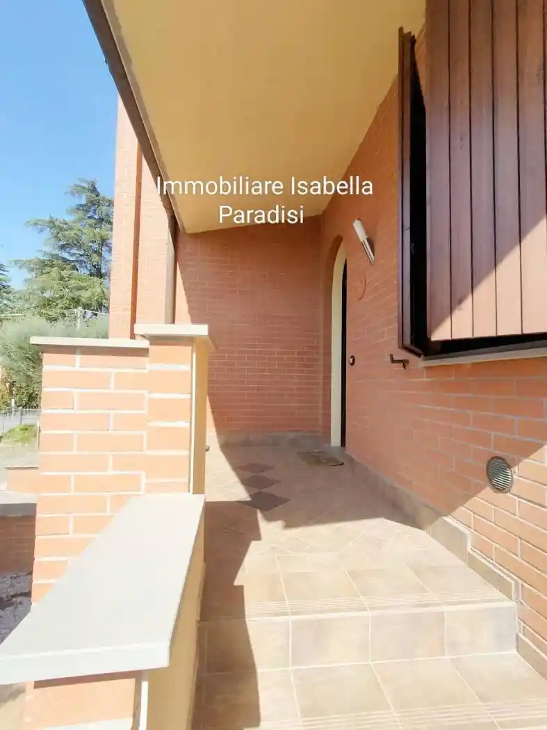 Villa in vendita a Imola