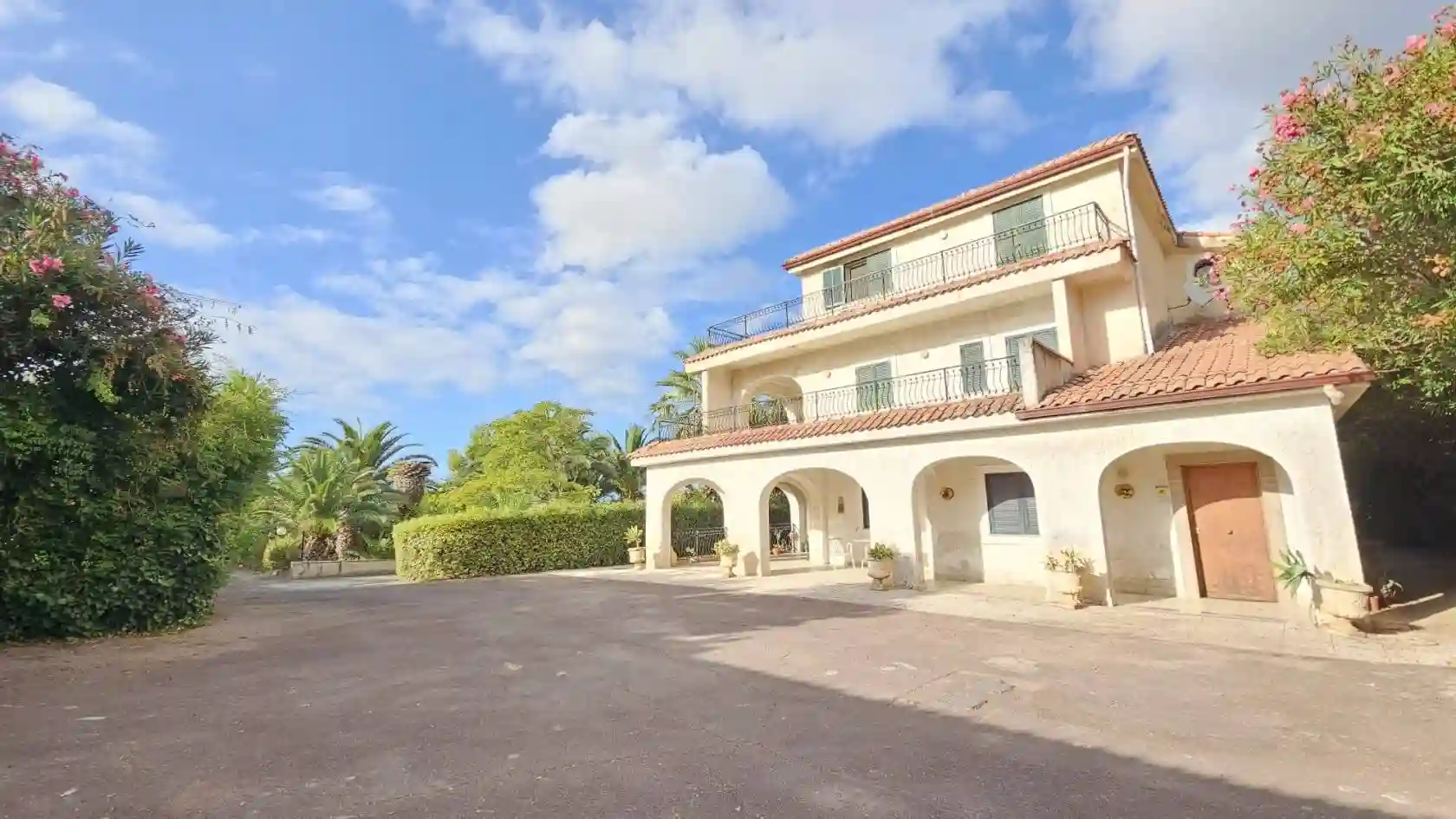 Villa - foto 2
