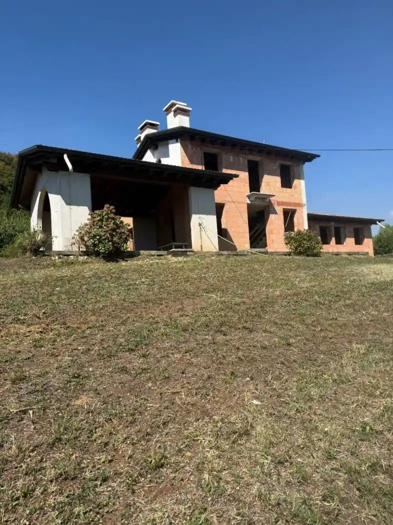 Villa in vendita a Chiampo