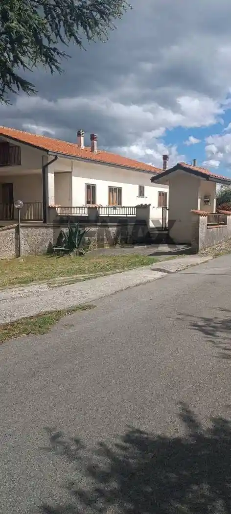 Casa indipendente in vendita a Orsogna