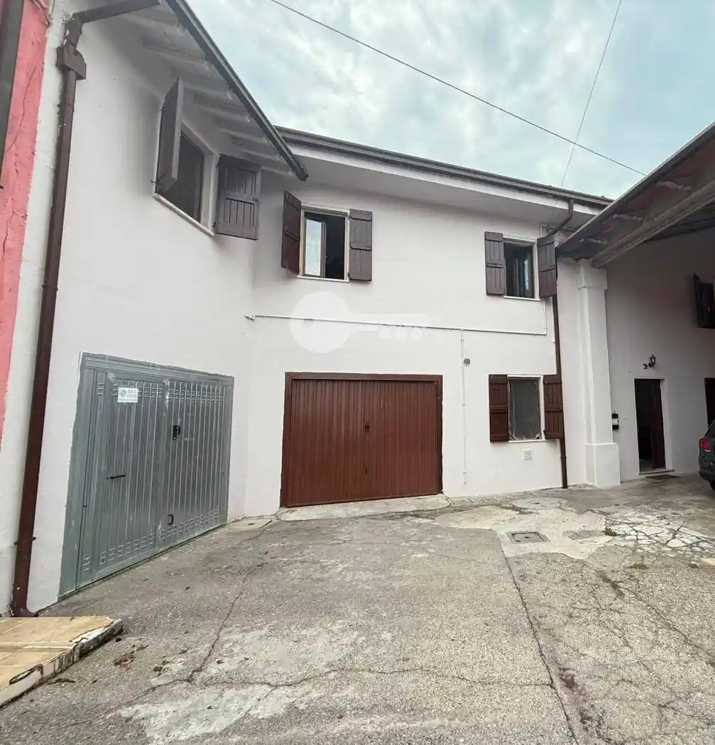 Casa indipendente in vendita a Leno