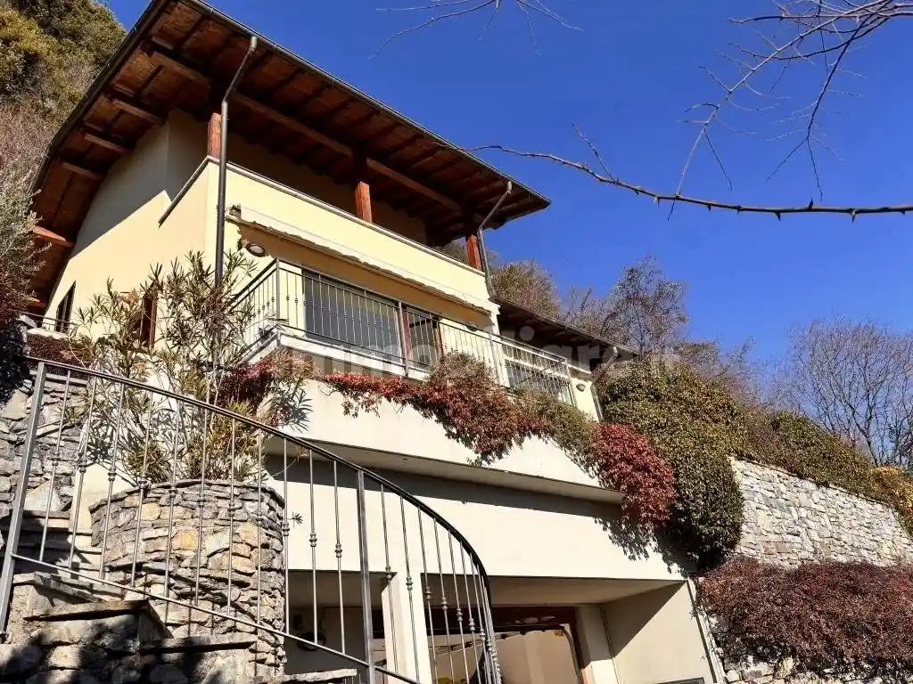 Villa in vendita a Tremezzina