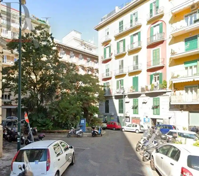 Appartamento in vendita a Napoli
