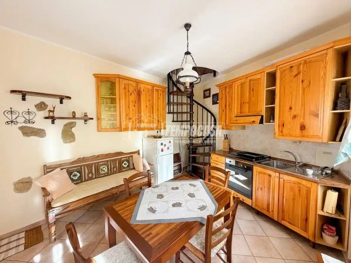 Casa indipendente in vendita a Viadanica