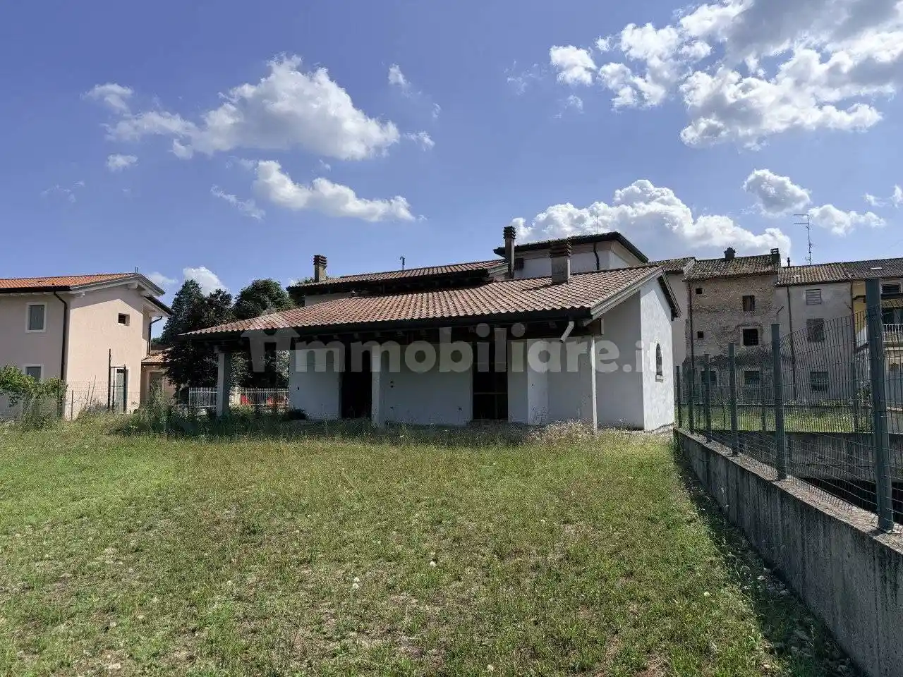 Villa in vendita a Valeggio sul Mincio