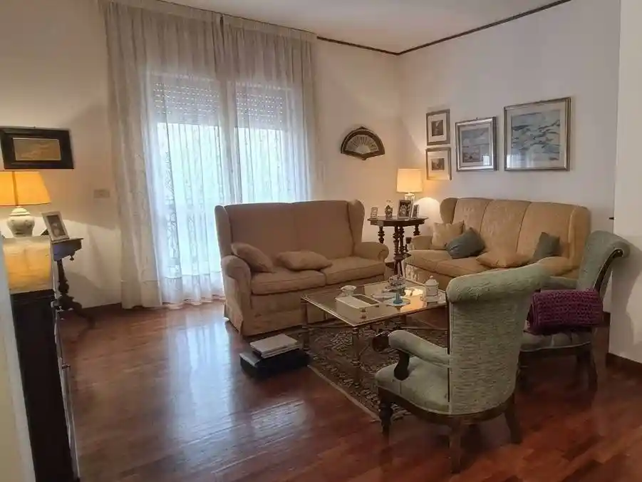 Appartamento in vendita a Taranto