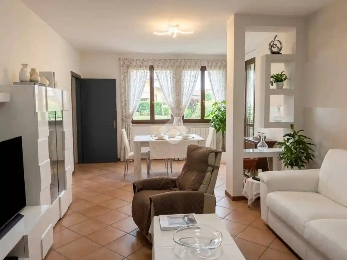 Appartamento in vendita a Sirmione