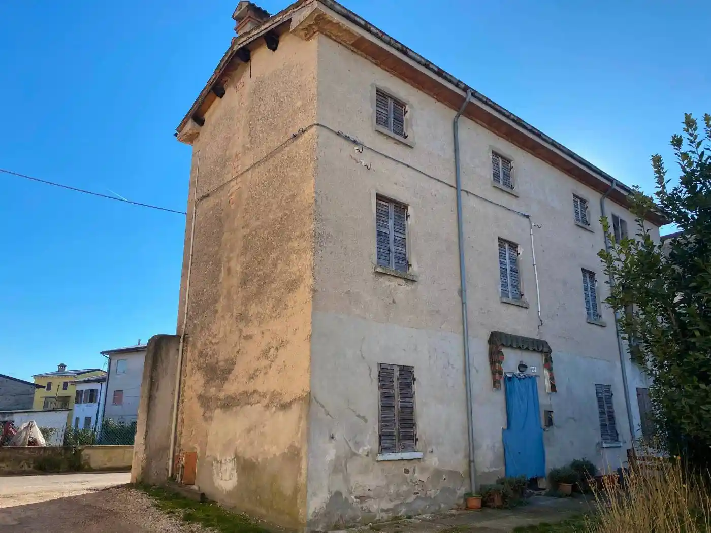 Rustico - Casale in vendita a Verona
