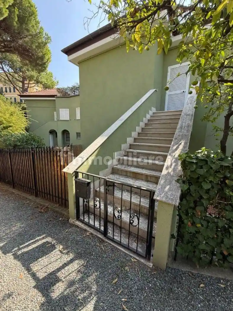Appartamento in vendita a Celle Ligure