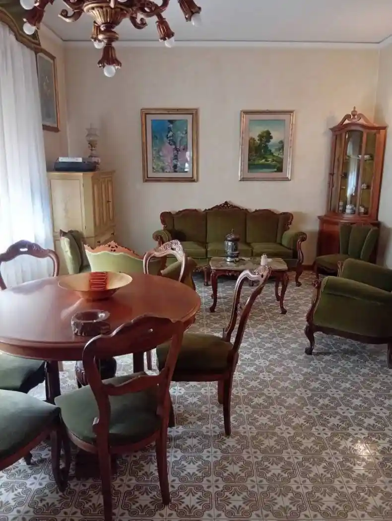Villa in vendita a Cascina