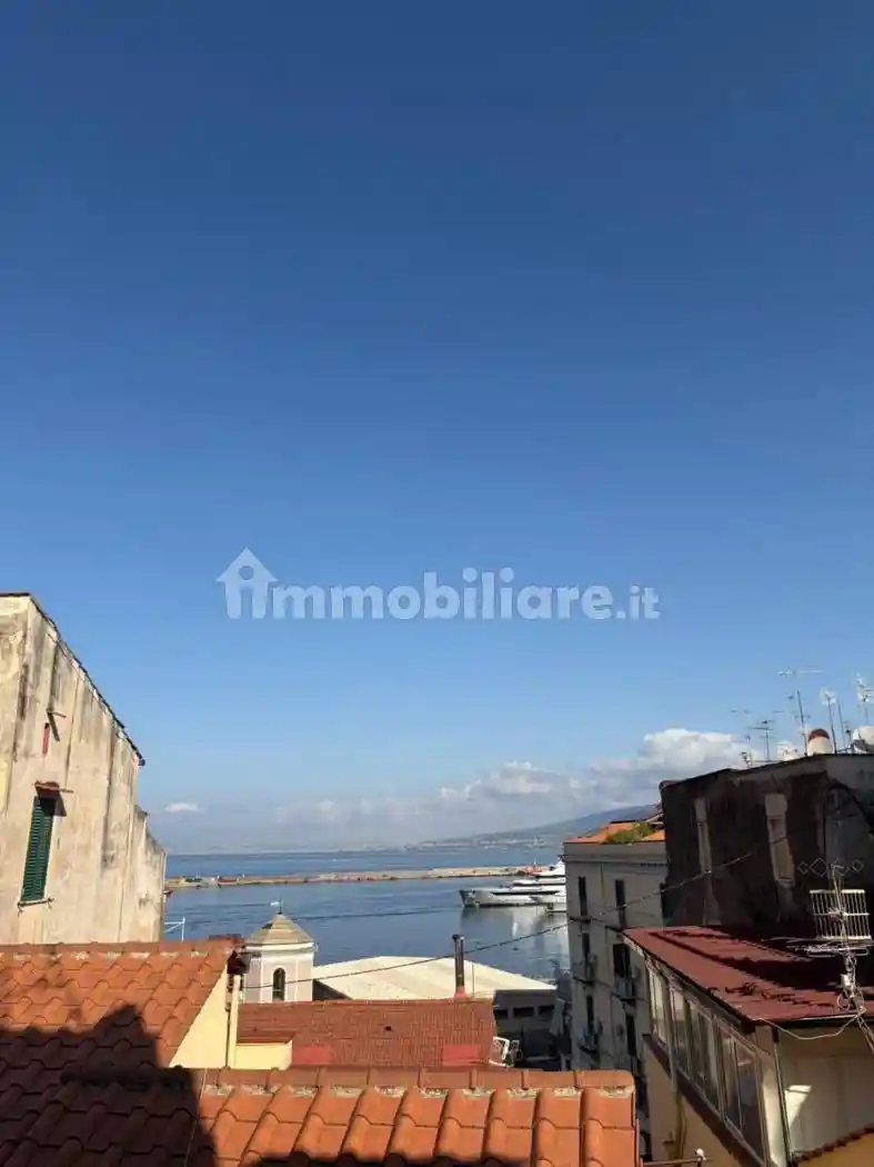 Appartamento in vendita a Castellammare di Stabia
