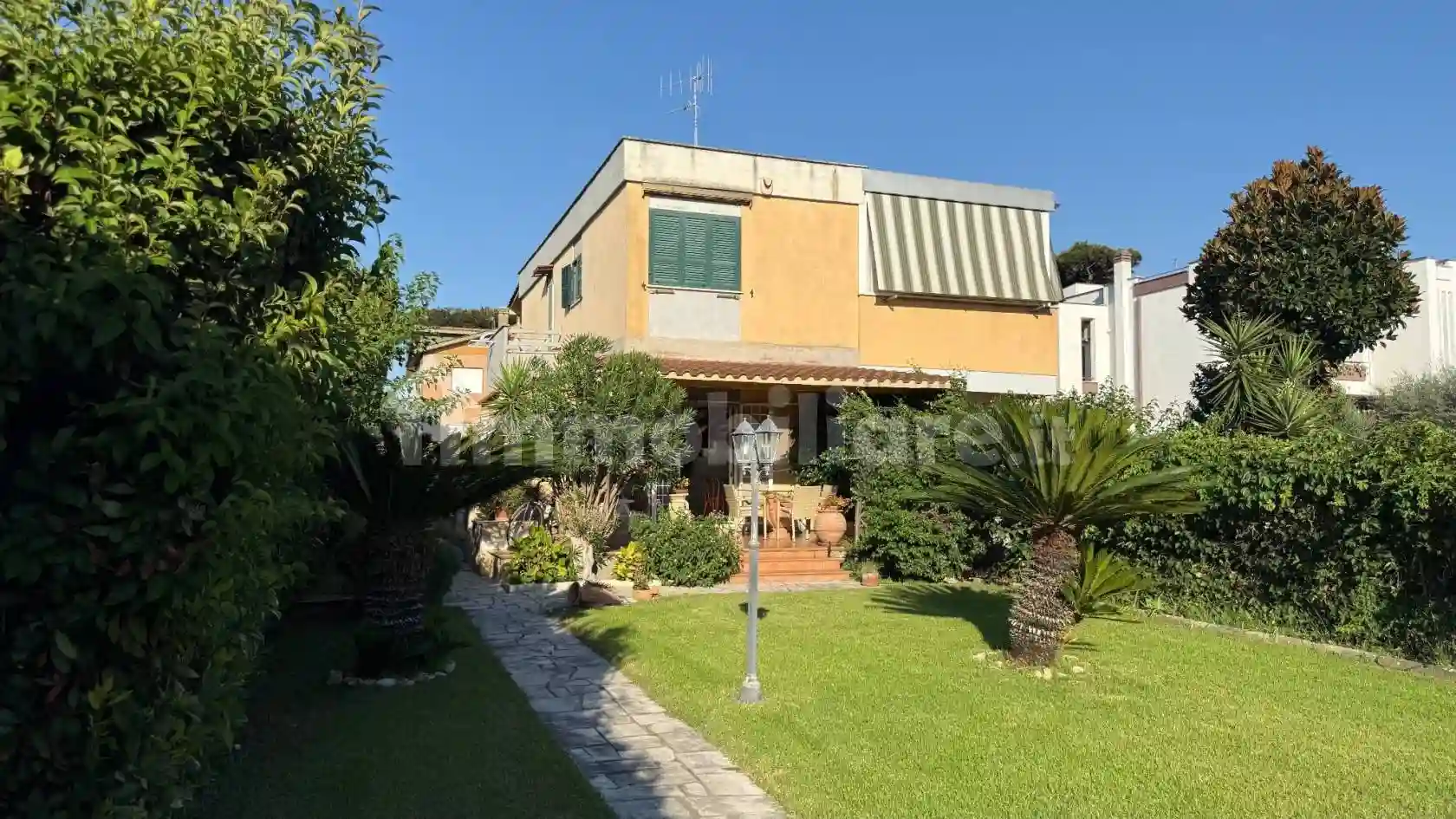 Villa - foto 2