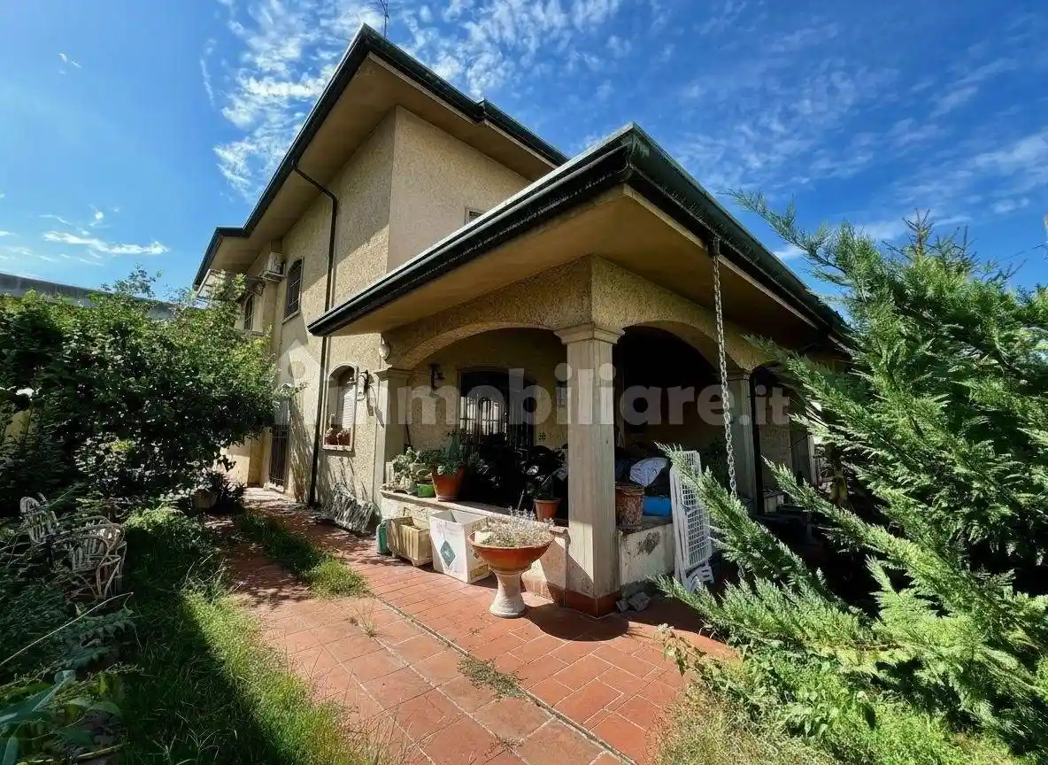 Villa in vendita a Viareggio