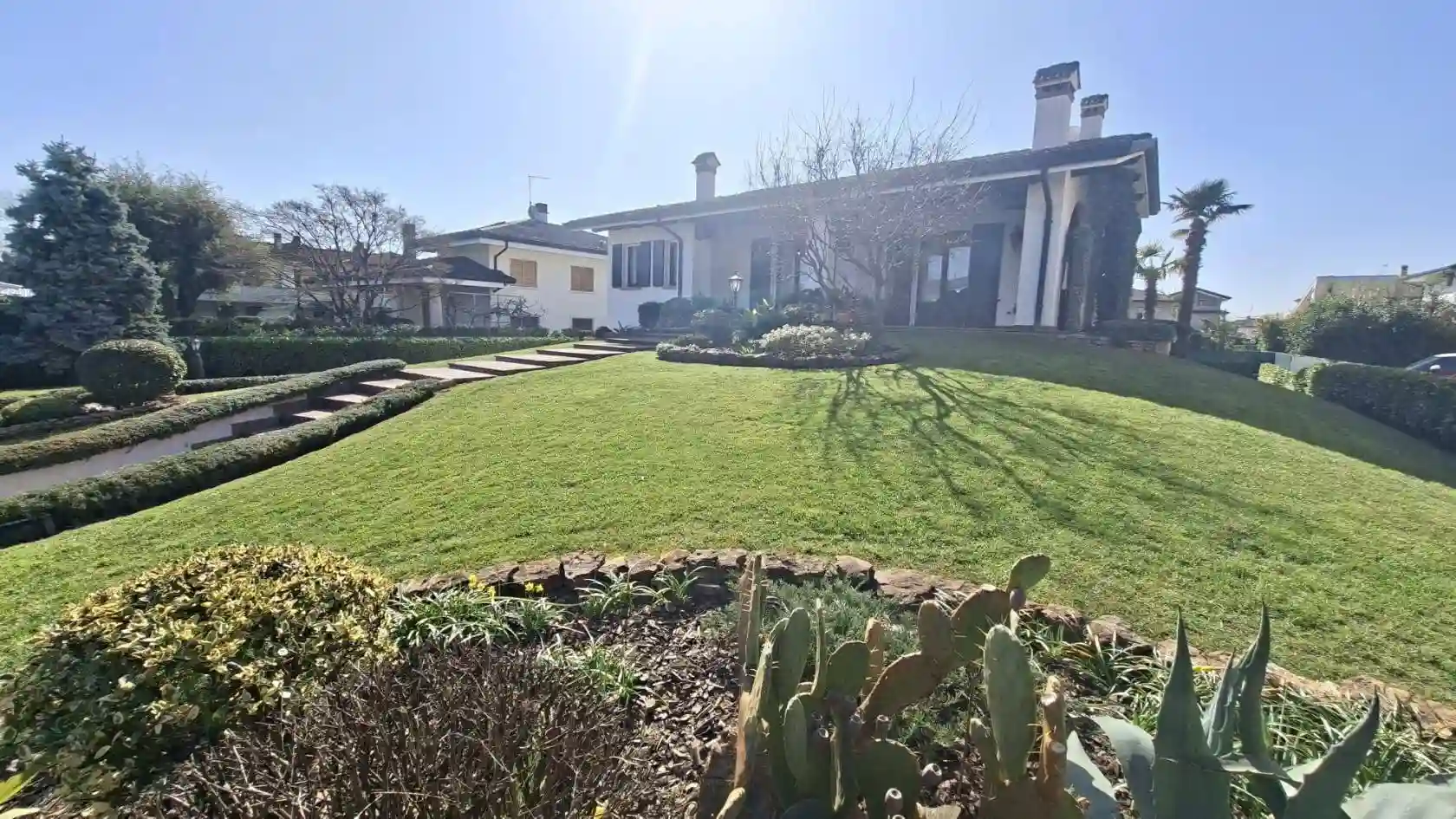 Villa - foto 2