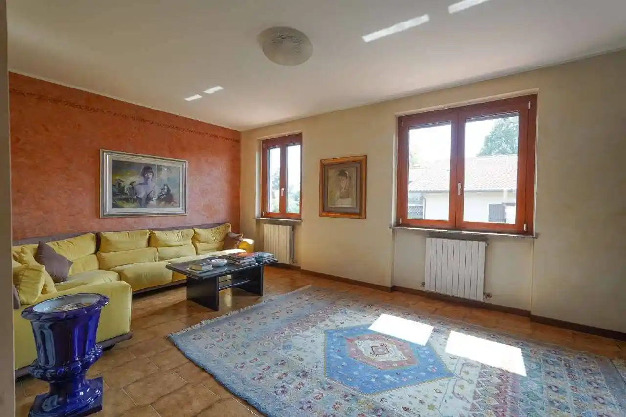 Appartamento in vendita a Presezzo