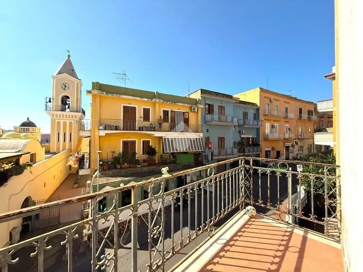 Appartamento in vendita a Monte di Procida