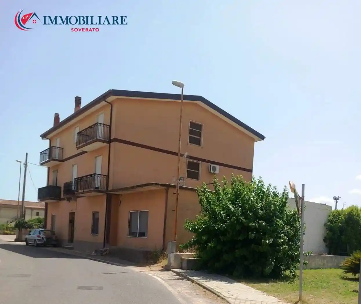 Appartamento in vendita a Davoli