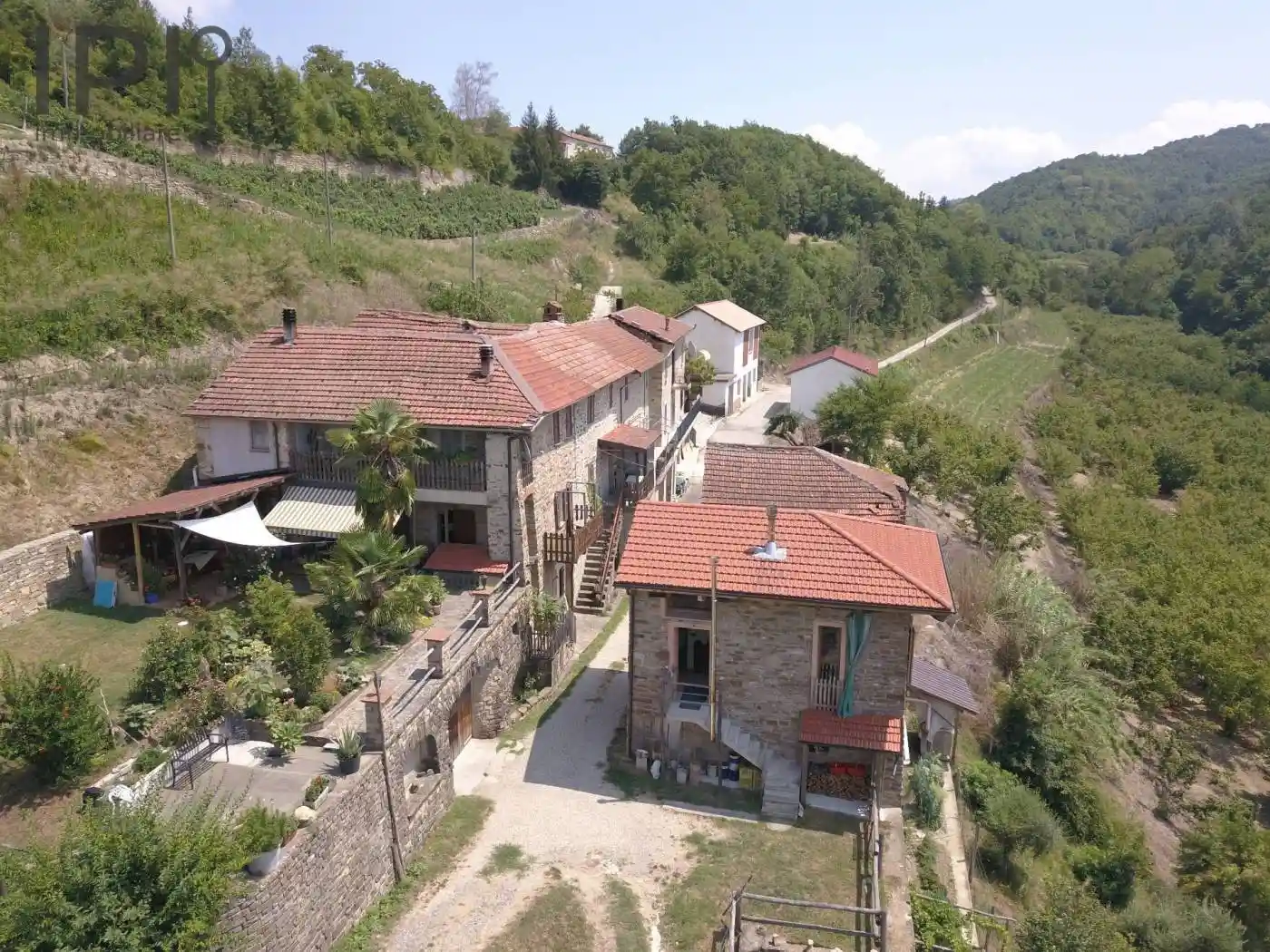 Rustico - Casale in vendita a Perletto