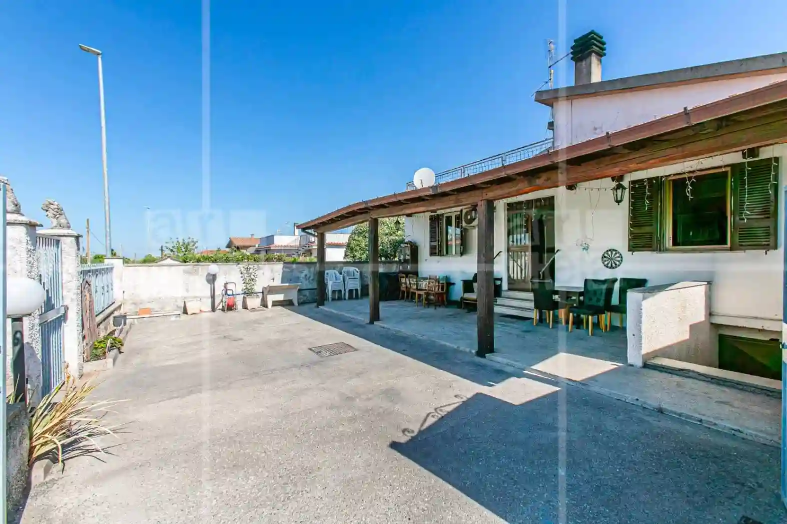 Villa - foto 2