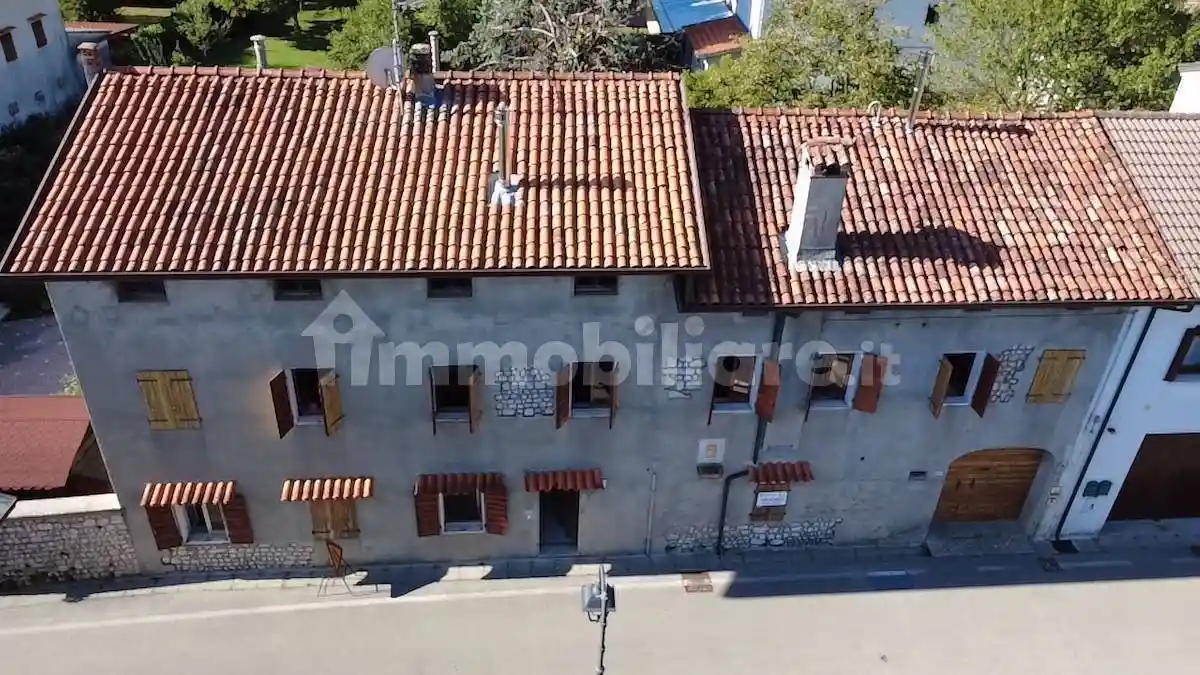 Casa indipendente in vendita a Montereale Valcellina