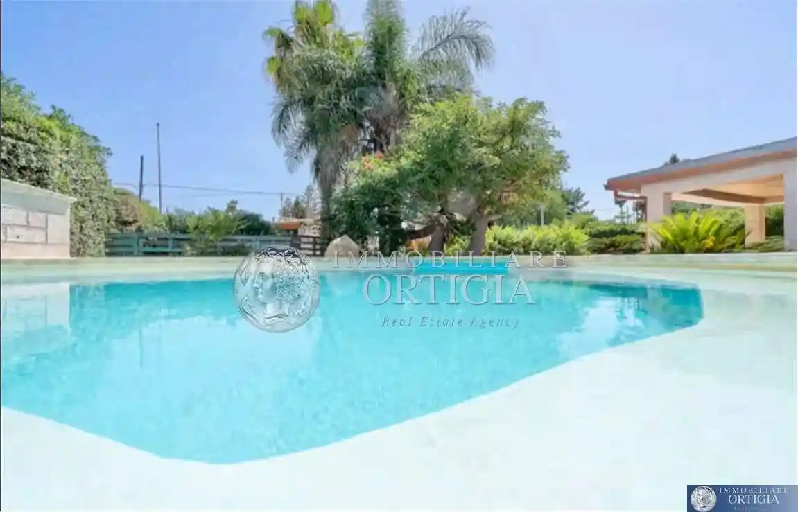 Villa in vendita a Siracusa