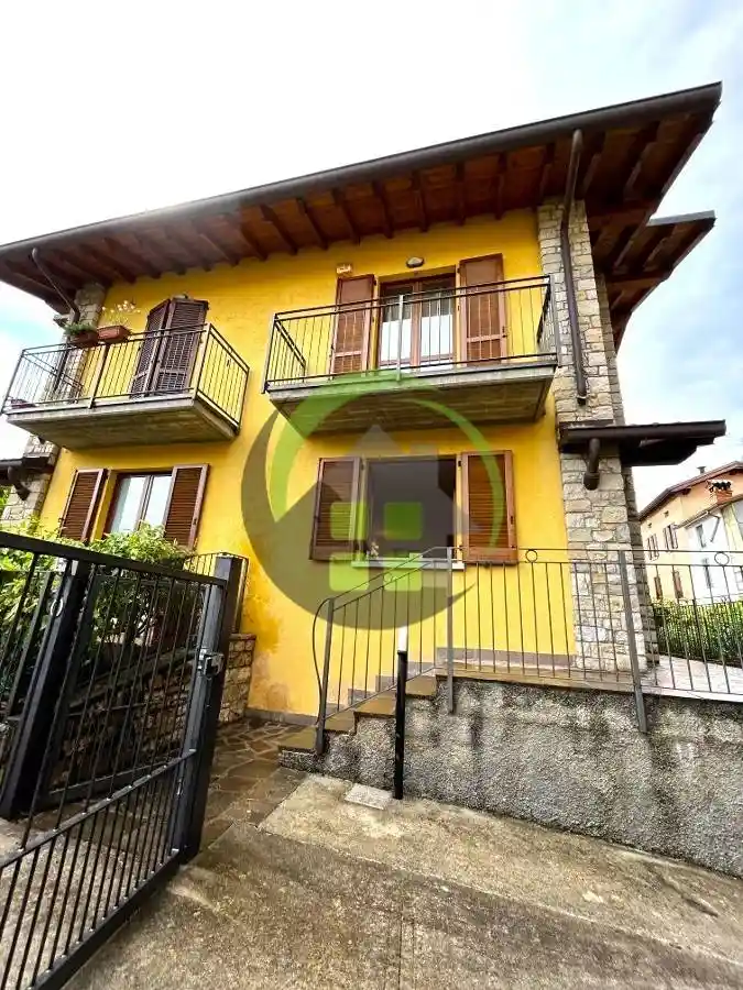 Villetta a schiera in vendita a Nembro