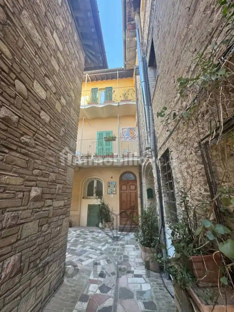 Casa indipendente in vendita a Assisi
