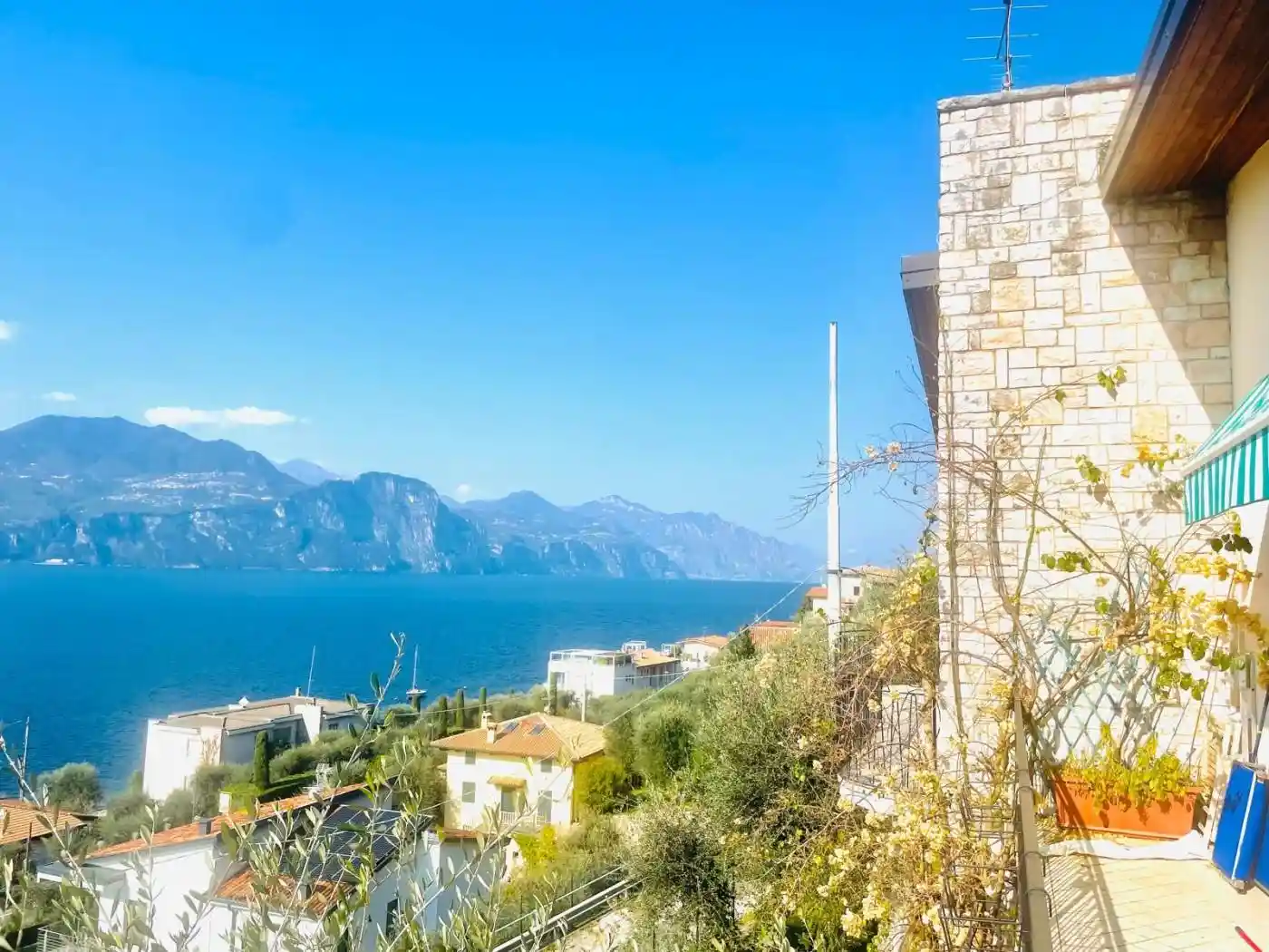 Appartamento in vendita a Brenzone sul Garda