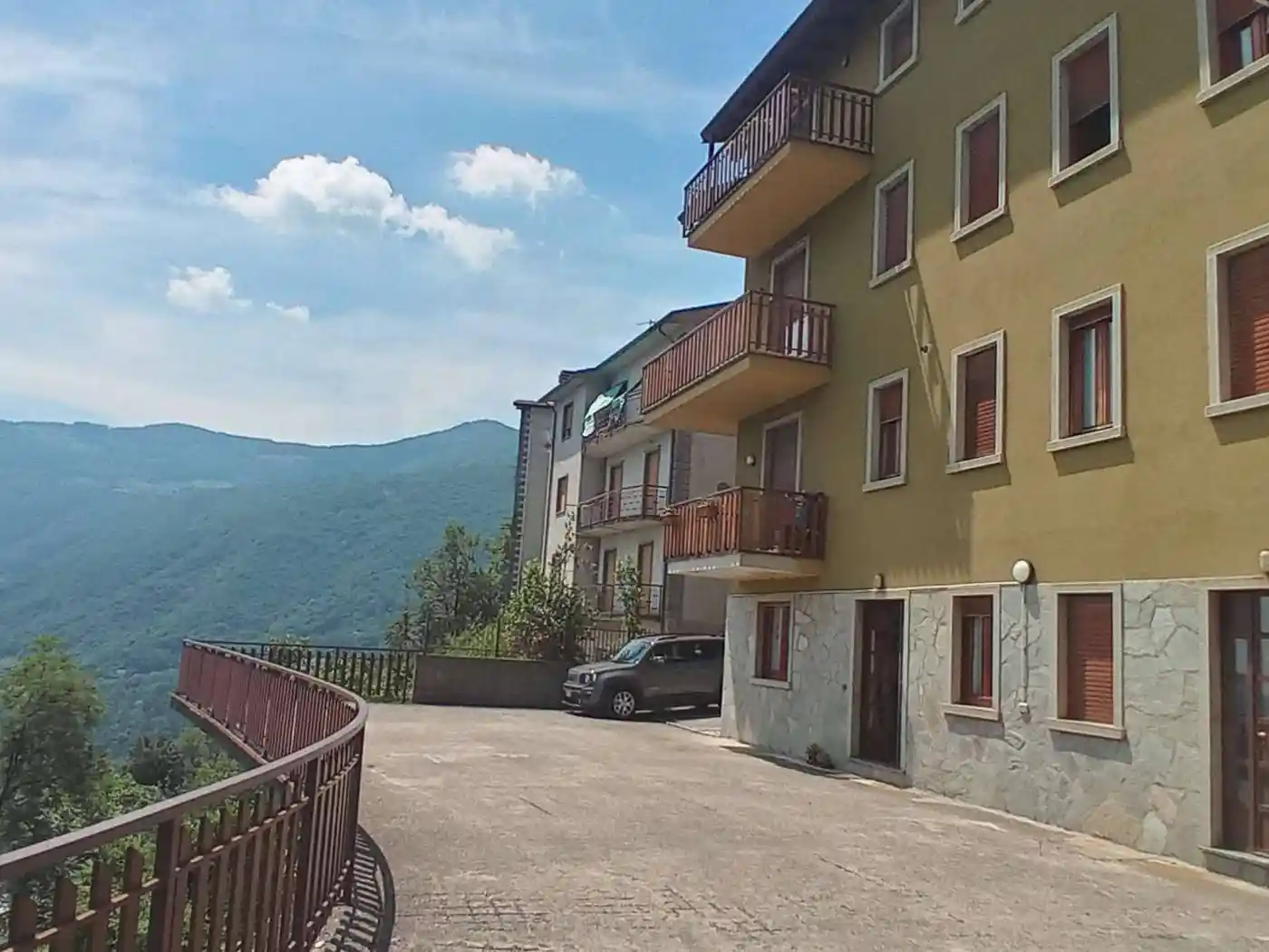 Appartamento in vendita a Rota d'Imagna