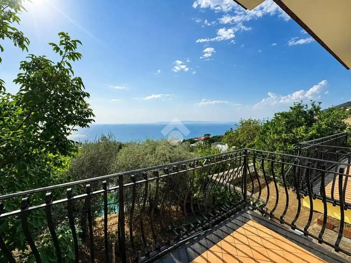 Villa in vendita a Vico Equense