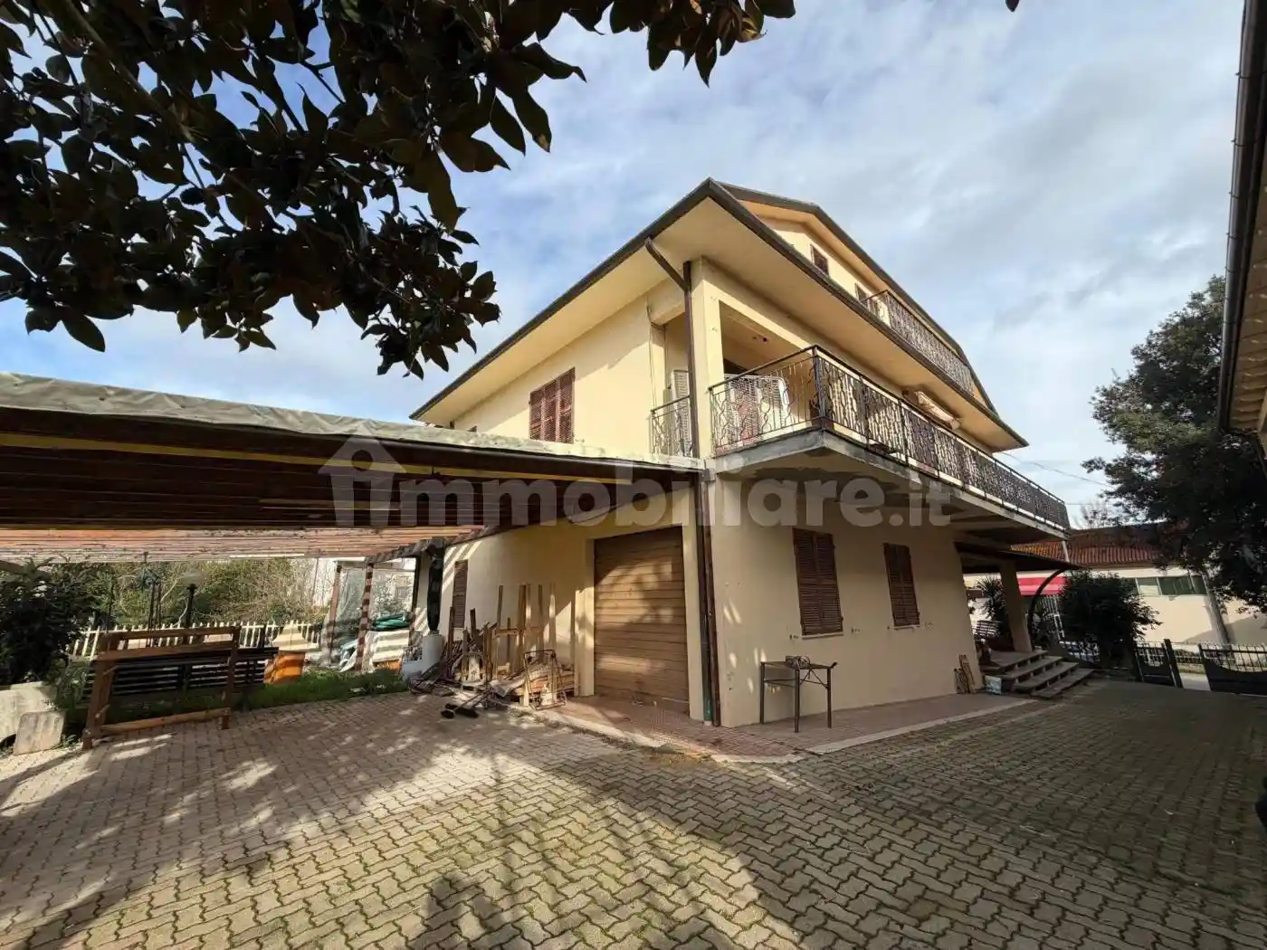Villa in vendita a Jesi