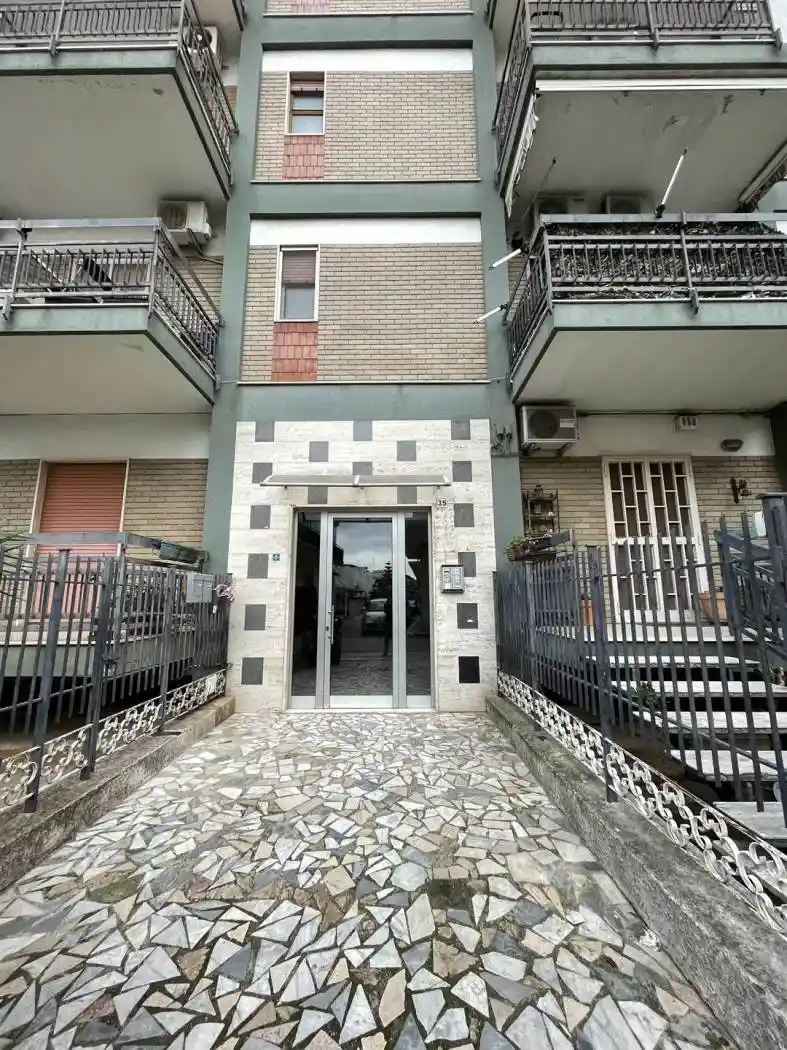 Appartamento in vendita a Adelfia