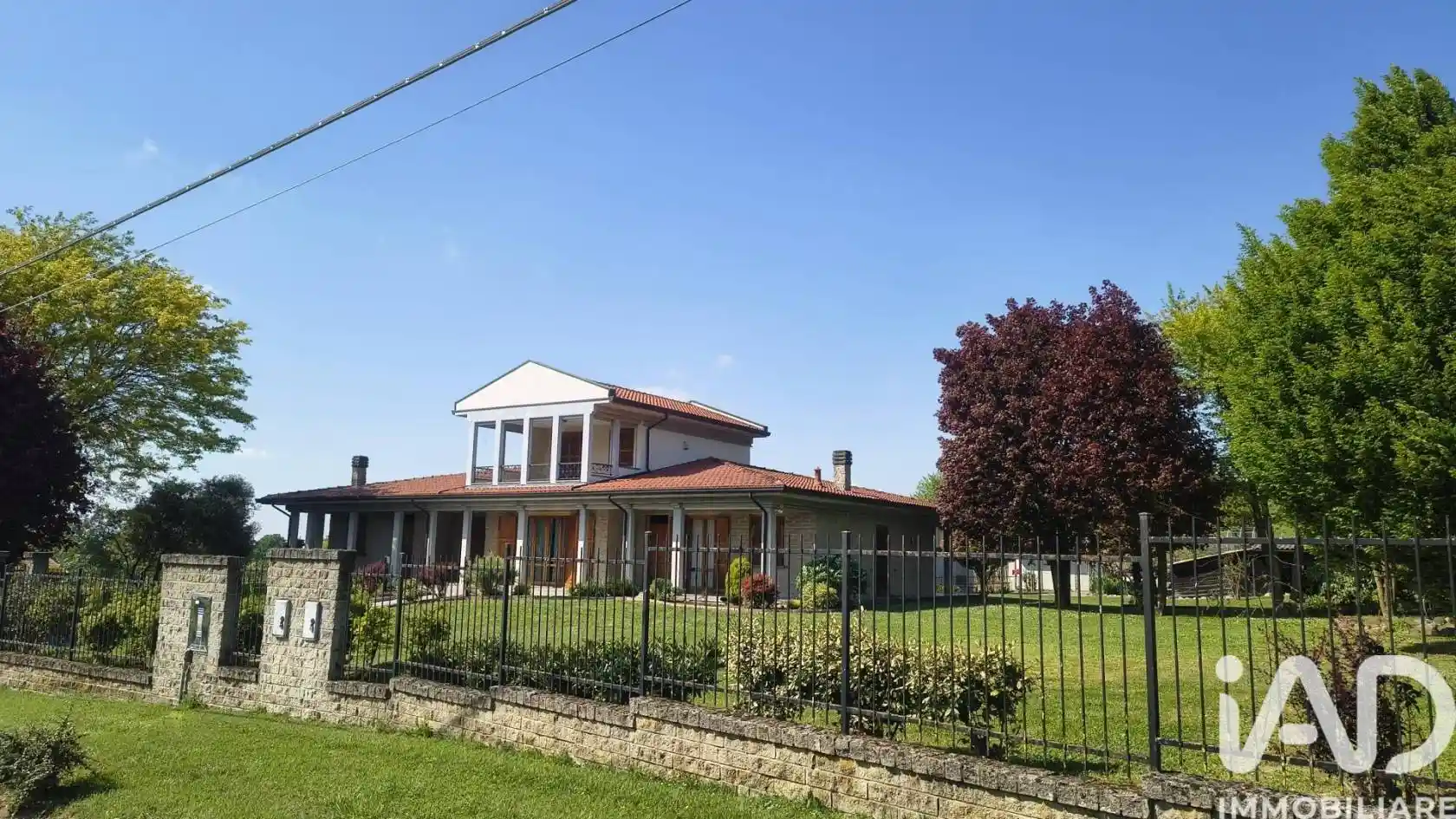 Villa in vendita a Broni