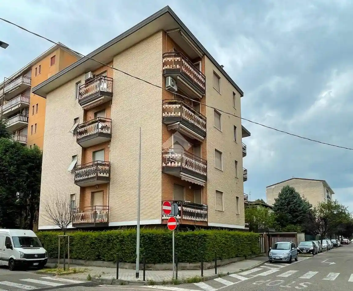 Appartamento in affitto a Muggiò