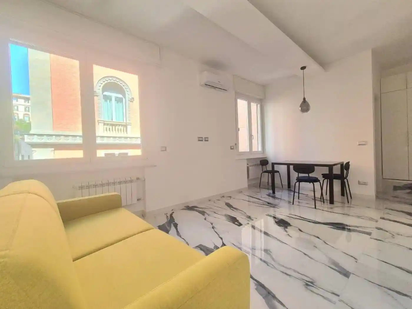 Appartamento in vendita a Genova